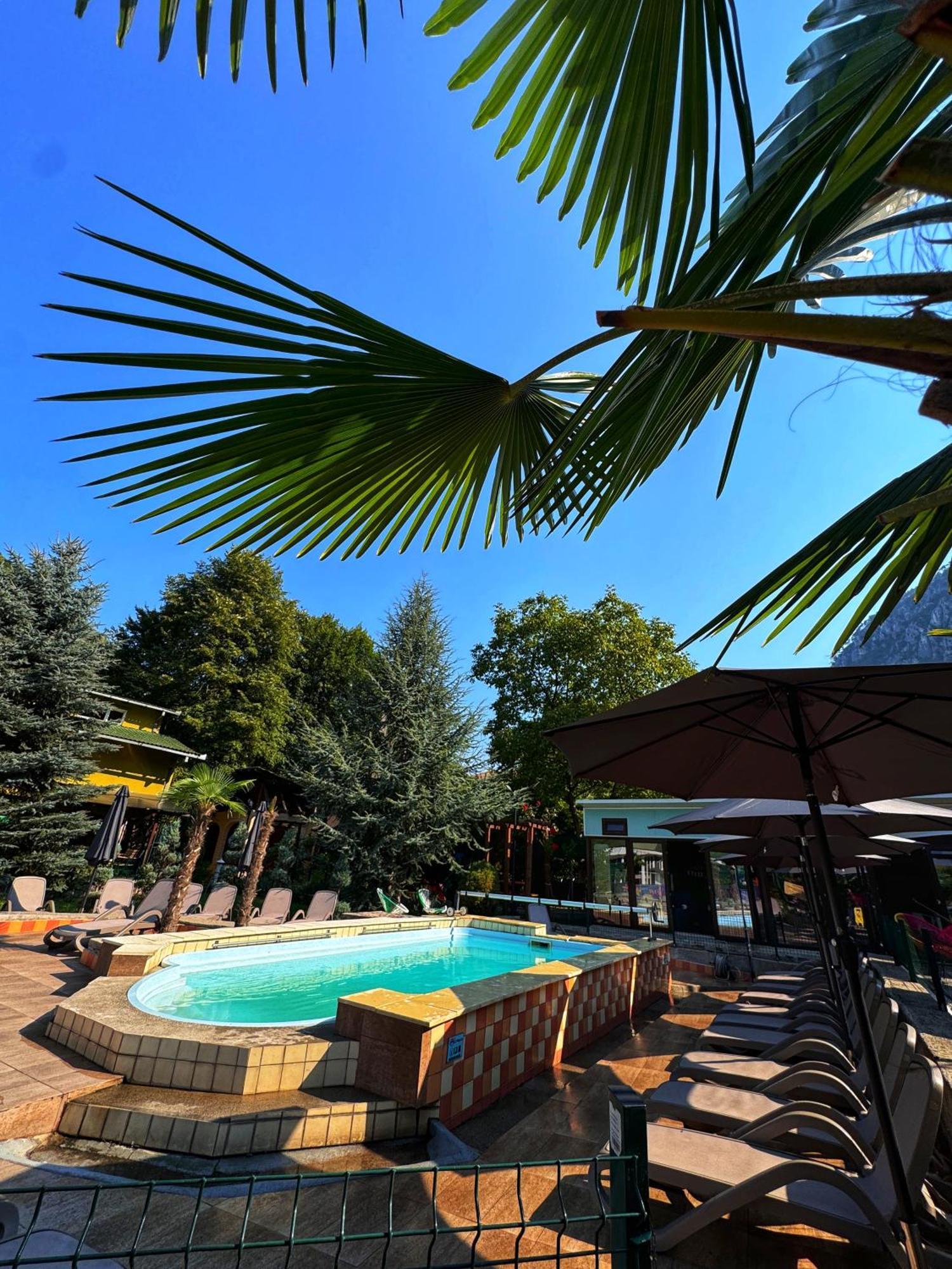 Pensiunea El Plazza Băile Herculane Exterior foto